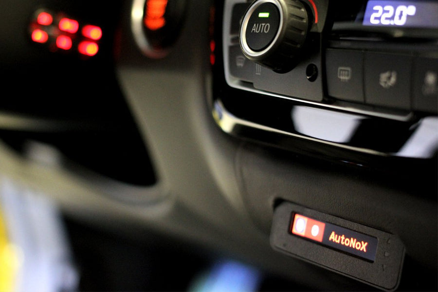 2017 BMW M3 Display Lightbox