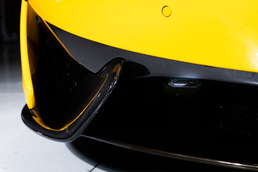 2017 Yellow McLaren 570s FrontView Shifter