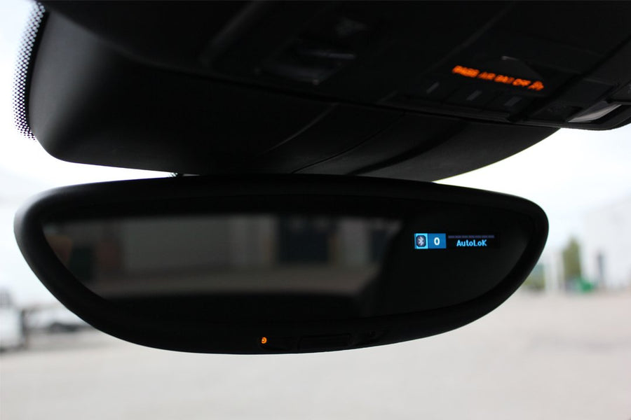 Porsche 991 interior display lightbox size